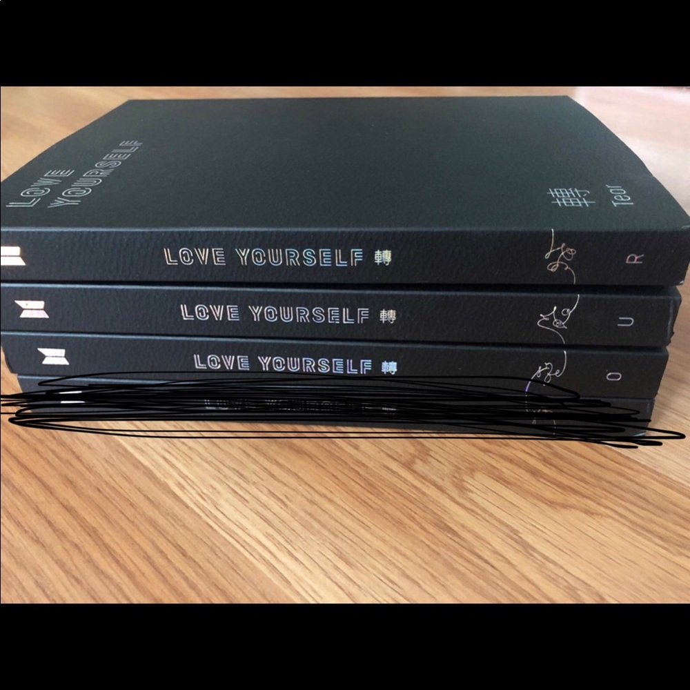 BTS Love Yourself Album